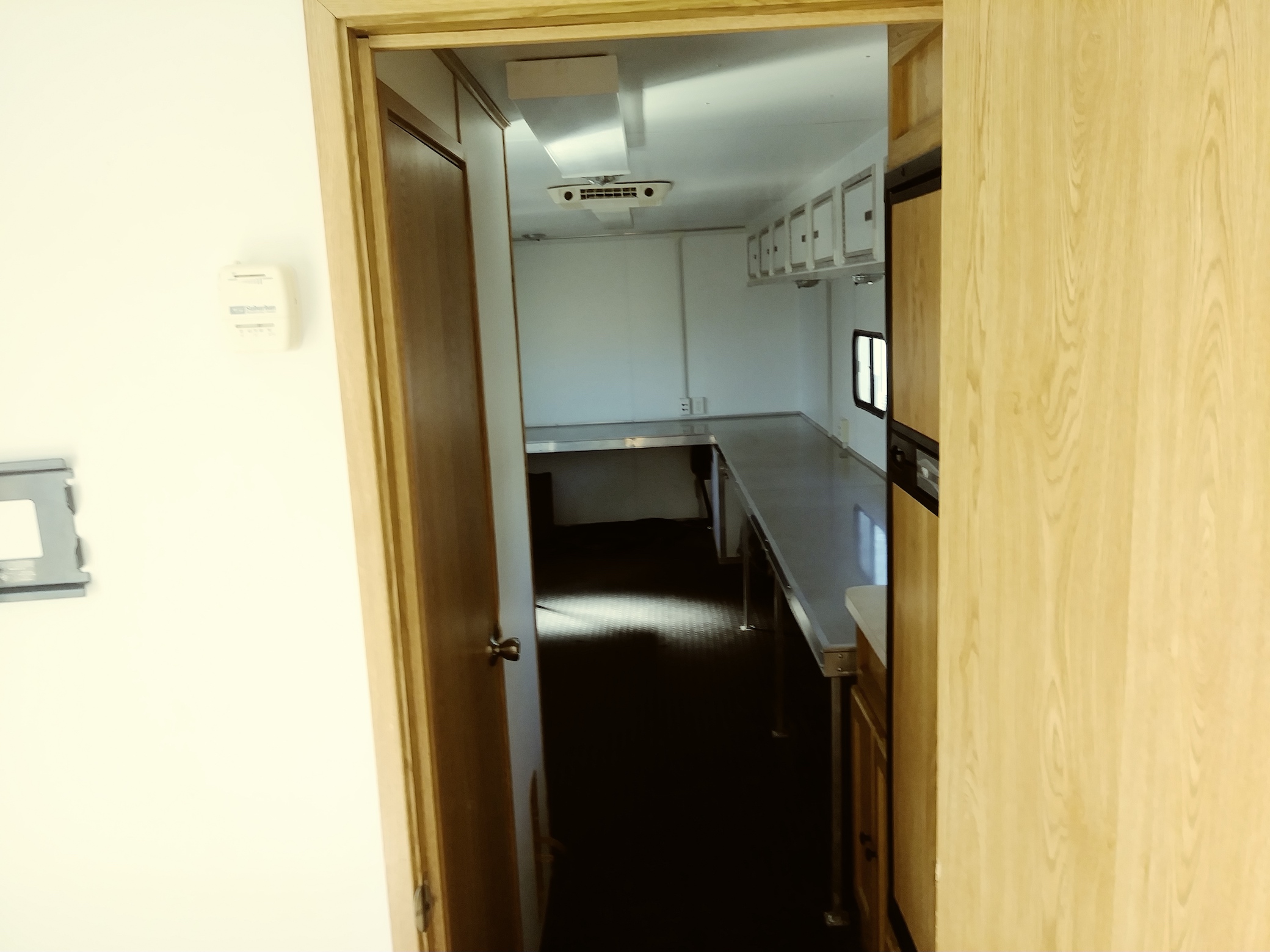 OFFICE TRAILER